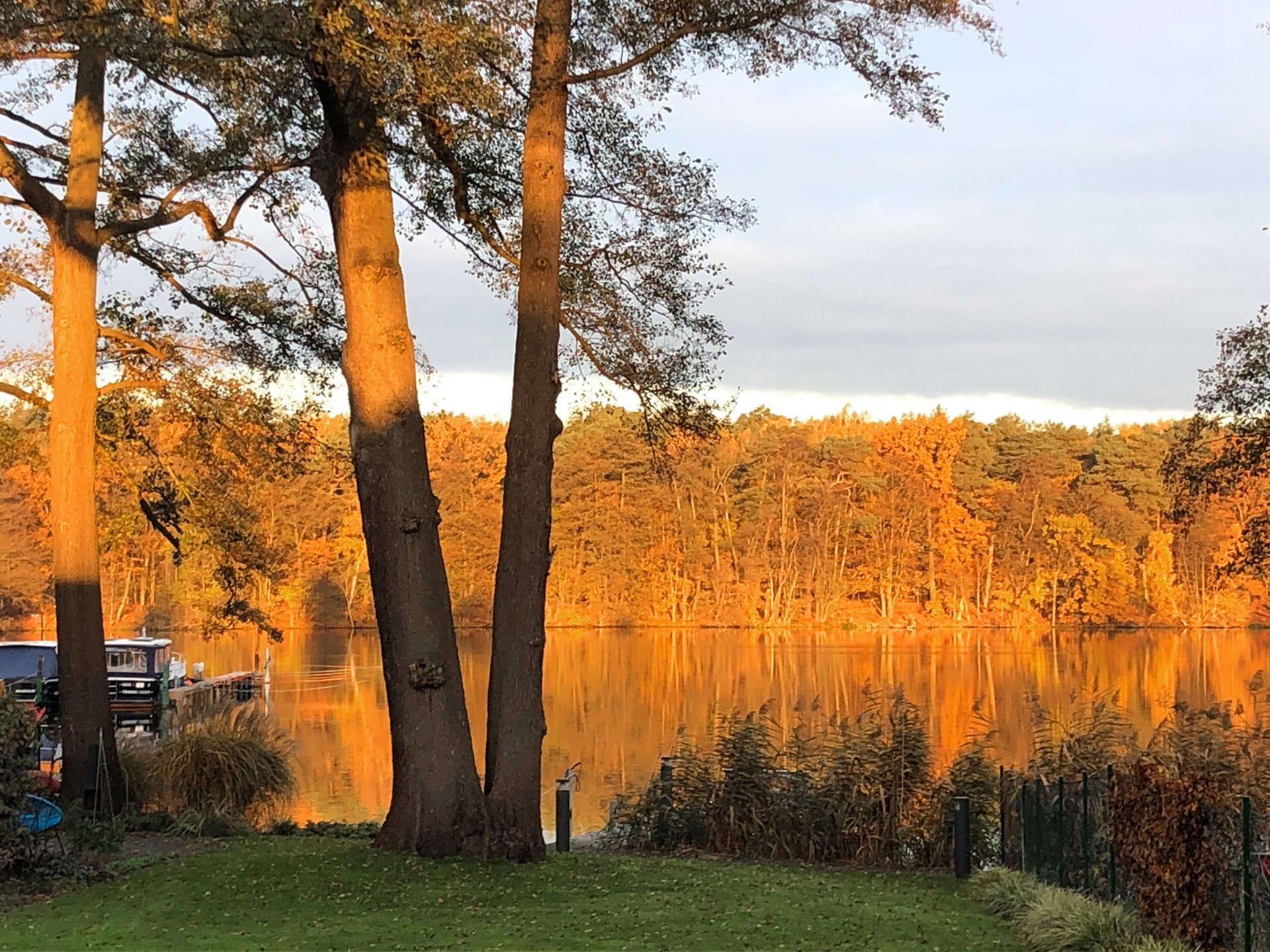 Herbst am Krüpelsee Kablow – Einfamilienhaus am See nahe Berlin